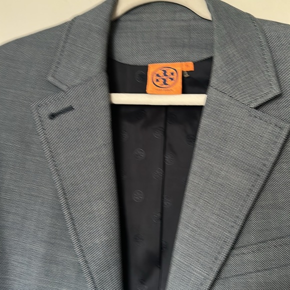 Tory Burch Single Breasted Two Button Blazer - Picture 4 of 9